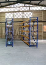Estantería metálica industrial con tendidos metálicos - Imagen 7